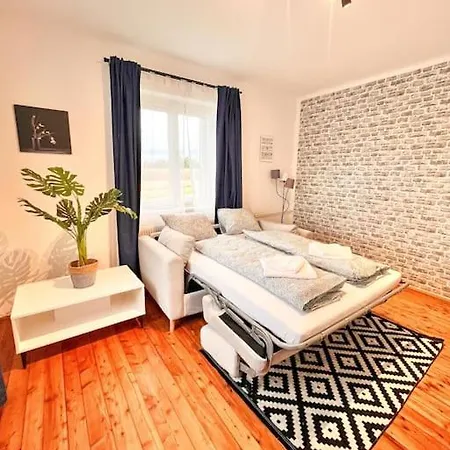 Luxurioeses Mit Garten Und Parkplatz * Straß in Steiermark